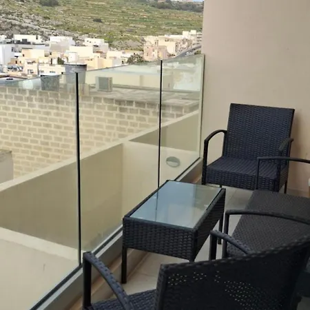 Bay 2br With Sea Views Apartment Xlendi