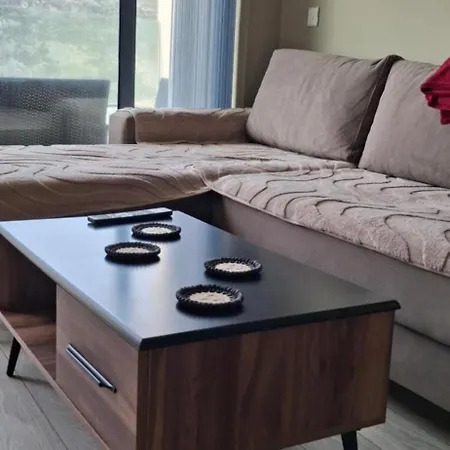 Bay 2br With Sea Views Apartment